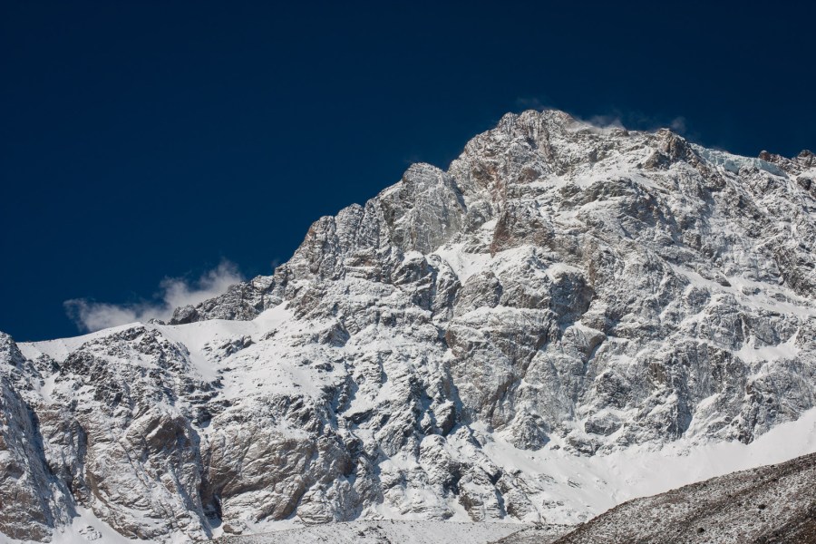 El Cerro Mesón Alto cubierto de nieve